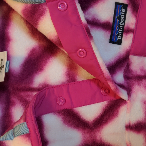Patagonia Synchilla Women's Size XL Pink Geometric Tie Dye Print Snap T Pullover - Picture 4 of 8